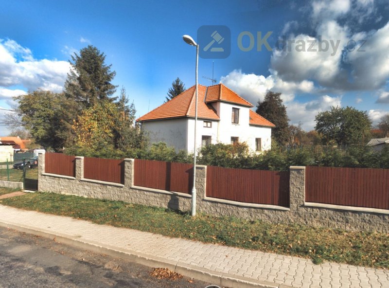 Rodinný dům s pozemky 2795 m², obec Vitice